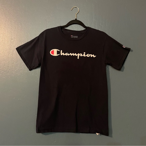 Champion Men’s Dark Blue Logo Graphic Short Sleeve Cotton Tee Size S - Picture 1 of 4